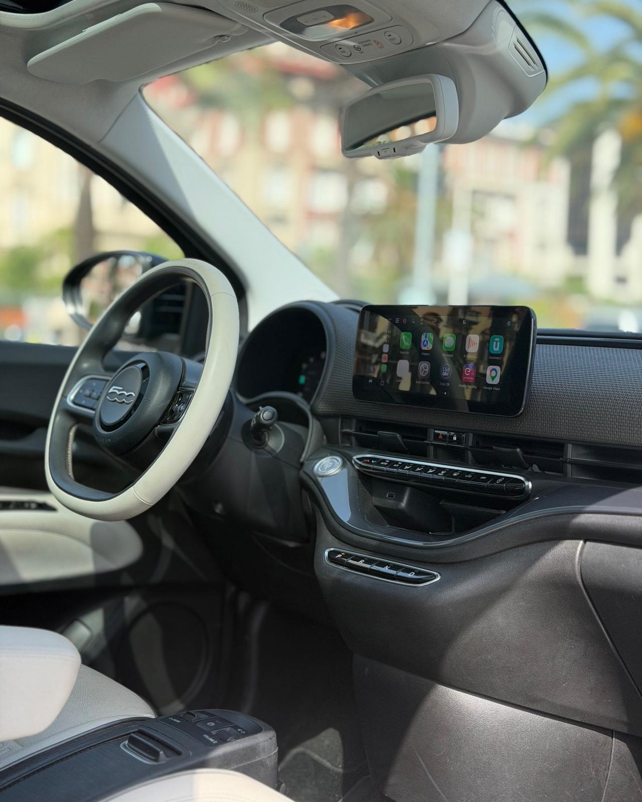 Fiat 500 500e Berlina 42 kWh La Prima