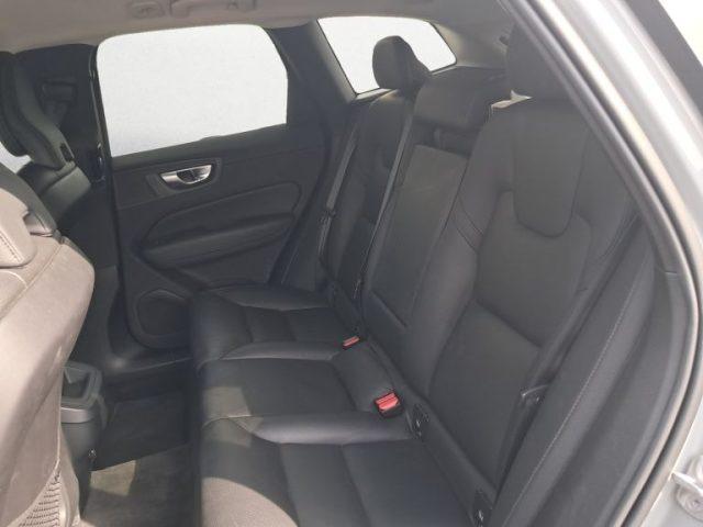 VOLVO XC60 B4 automatico Plus Dark