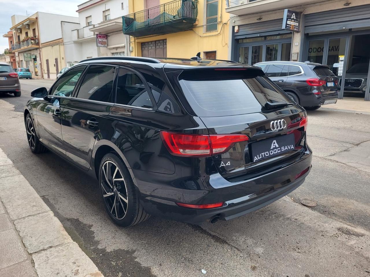 Audi A4 Avant 2.0 TDI 150 CV S -Tronic Business...