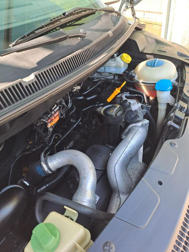 VOLKSWAGEN Multivan 2.5 TDI/130cv