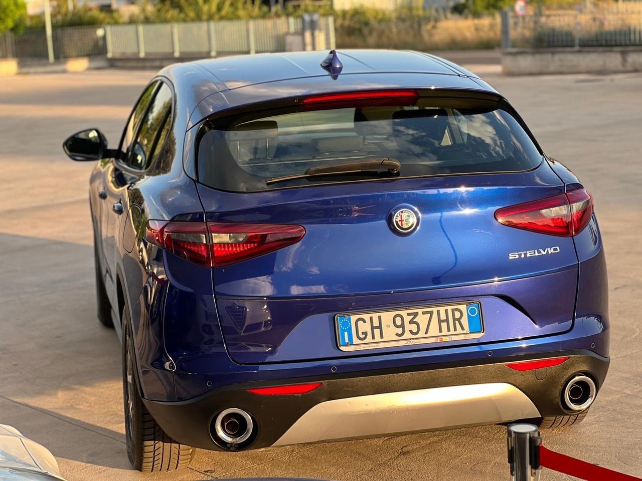 Alfa Romeo Stelvio 2.2 Turbodiesel 160 CV AT8 RWD Business