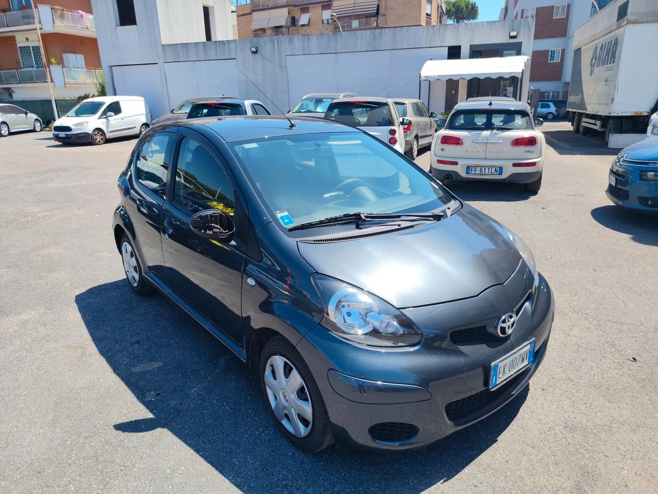 Toyota Aygo 1.0 5 porte Now Connect !24.000 km!