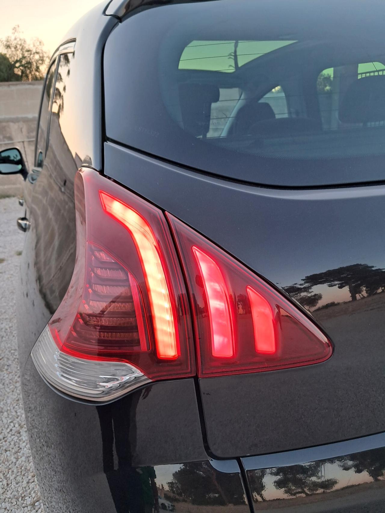 Peugeot 3008 1.6 HDi 112CV Allure*CLIMA*TETTO*CERCHI