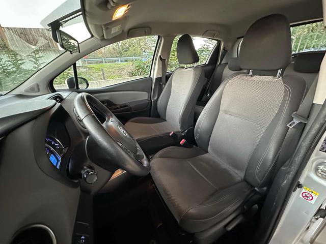 TOYOTA Yaris 1.5 Hybrid 5 porte Active AUTOMATICA PER NEOPATENT