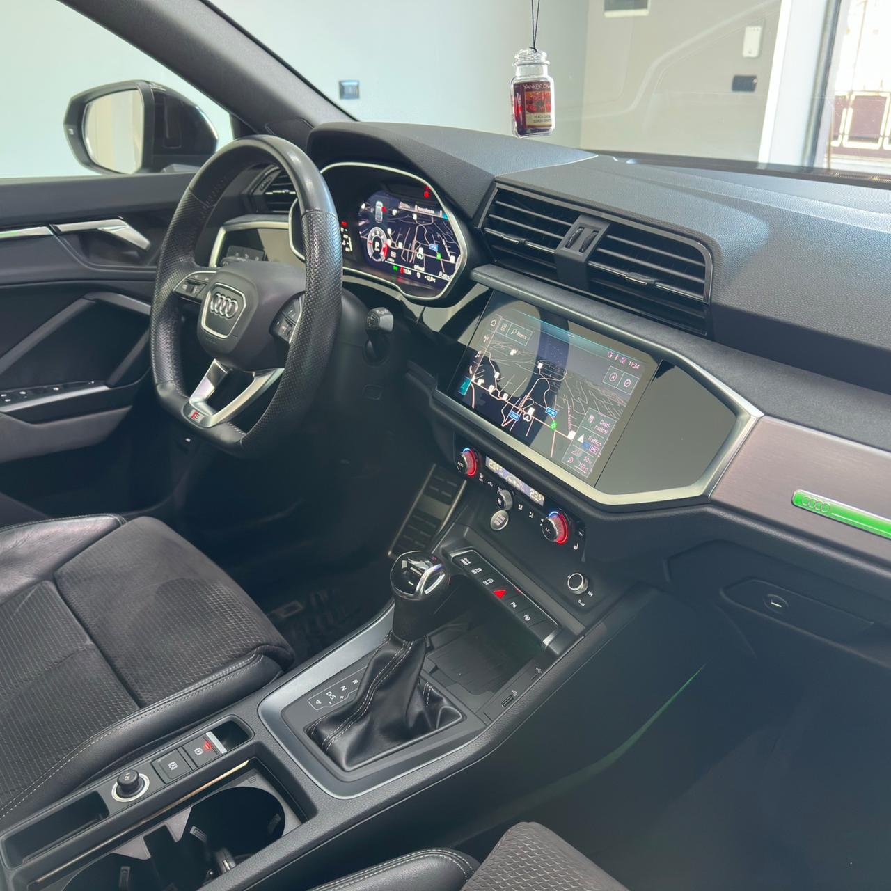 Audi Q3 Sportback 35 TDI S-Tronic S-Line Edition Identity Black