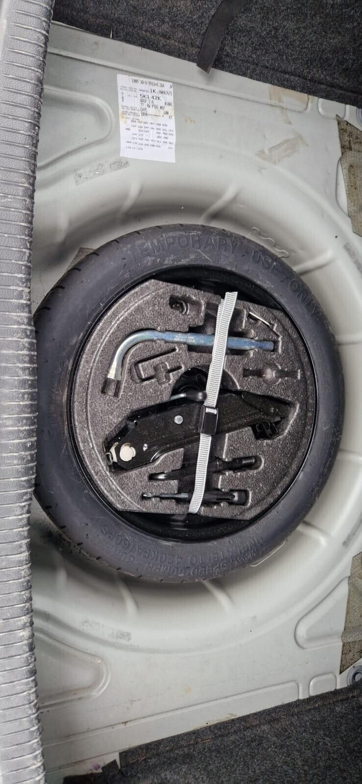 Volkswagen Golf Business 1.6 TDI 5p. Highline