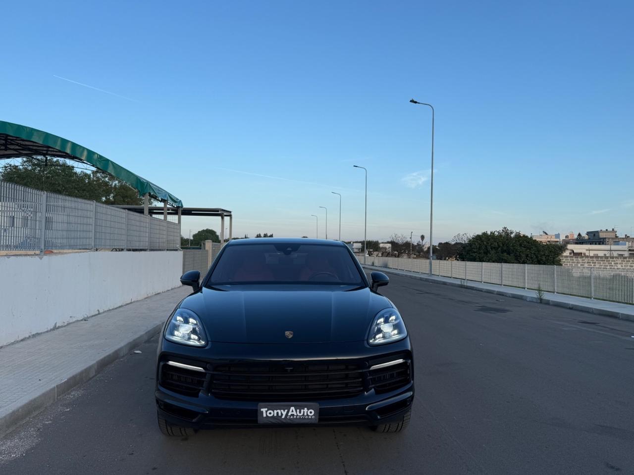 Porsche Cayenne Coupé 3.0 V6 E-Hybrid TETTO,INTERNI in PELLE CARTIER,TELECAMERA ,AAPLE CARPLAY,VIRTUAL COCKPIT