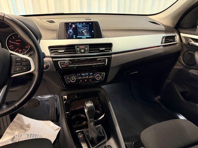 BMW X1 sDrive18d Sport Line Navi Bluetooth Radio