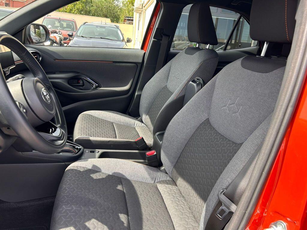 Toyota Yaris Cross 1.5 Hybrid Orange Edition