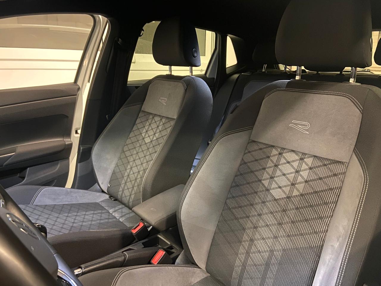 Volkswagen Polo 1.0 TSI R-Line