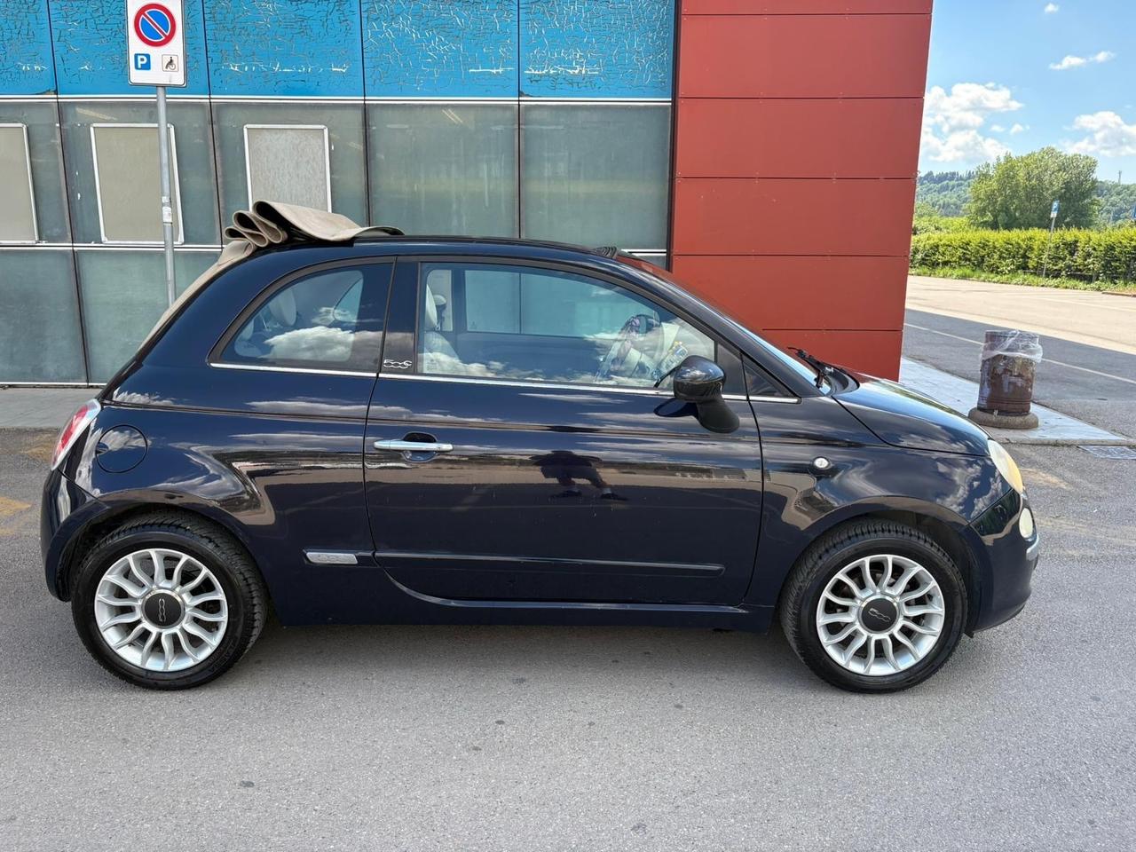 Fiat 500 CABRIO 1.2 Lounge 2010 218.000 KM