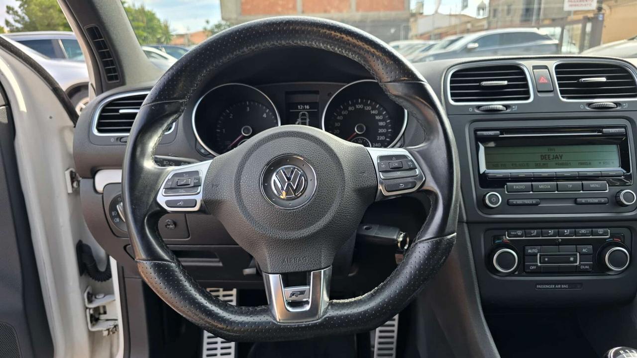 VOLKSWAGEN GOLF 1.6 105 CV R-LINE