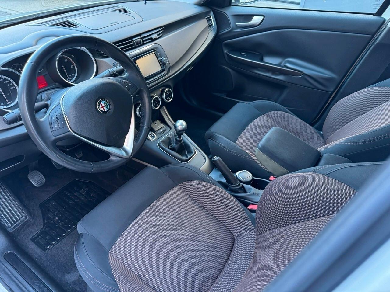 Alfa Romeo Giulietta 1.6 JTDm-2 105 CV Business*EURO5*CERCHI