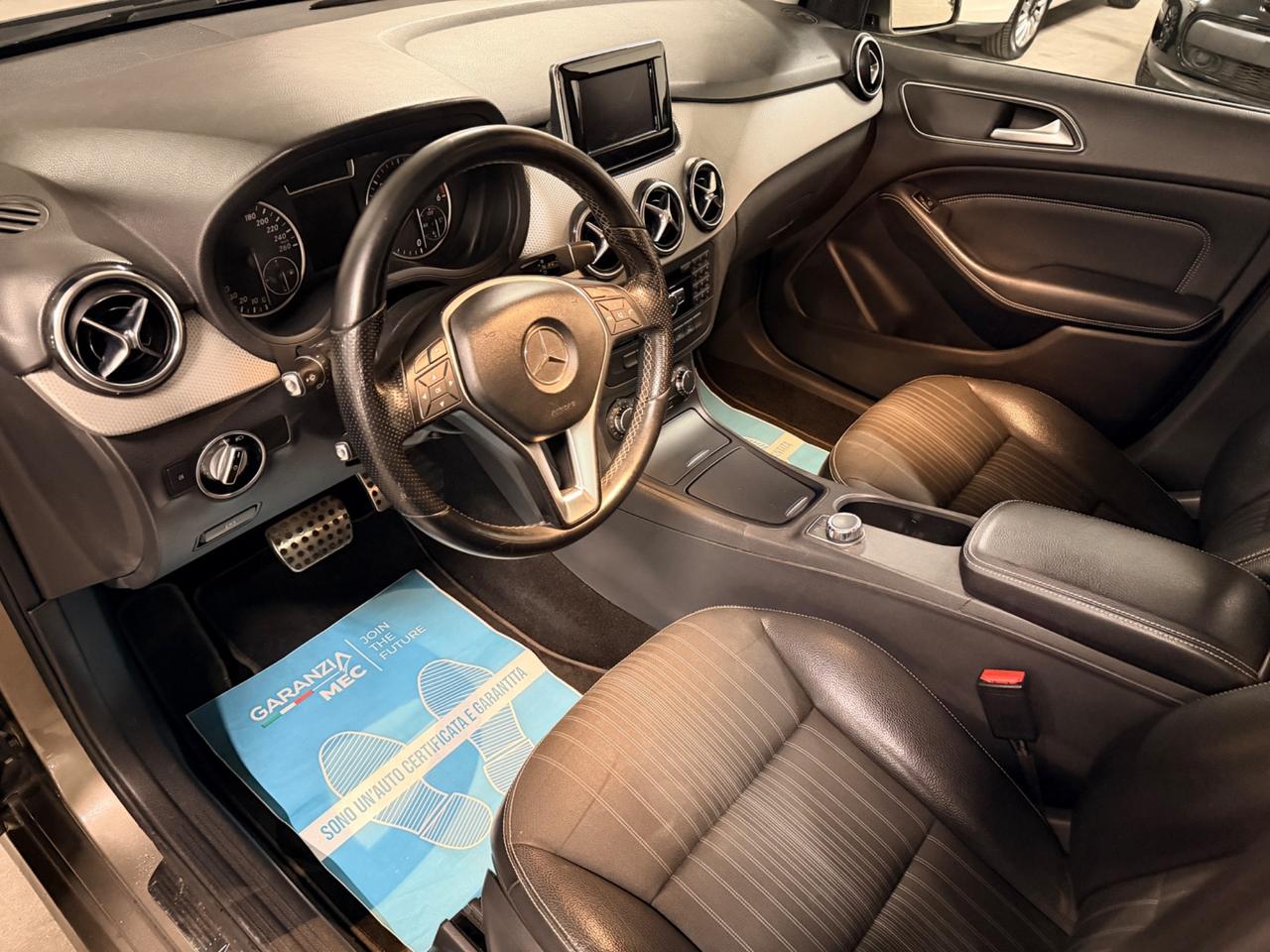 Mercedes-benz B 200 CDI BlueEFFICIENCY Premium