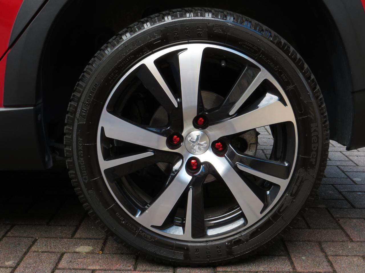 Peugeot 2008 BlueHDi 100 Allure