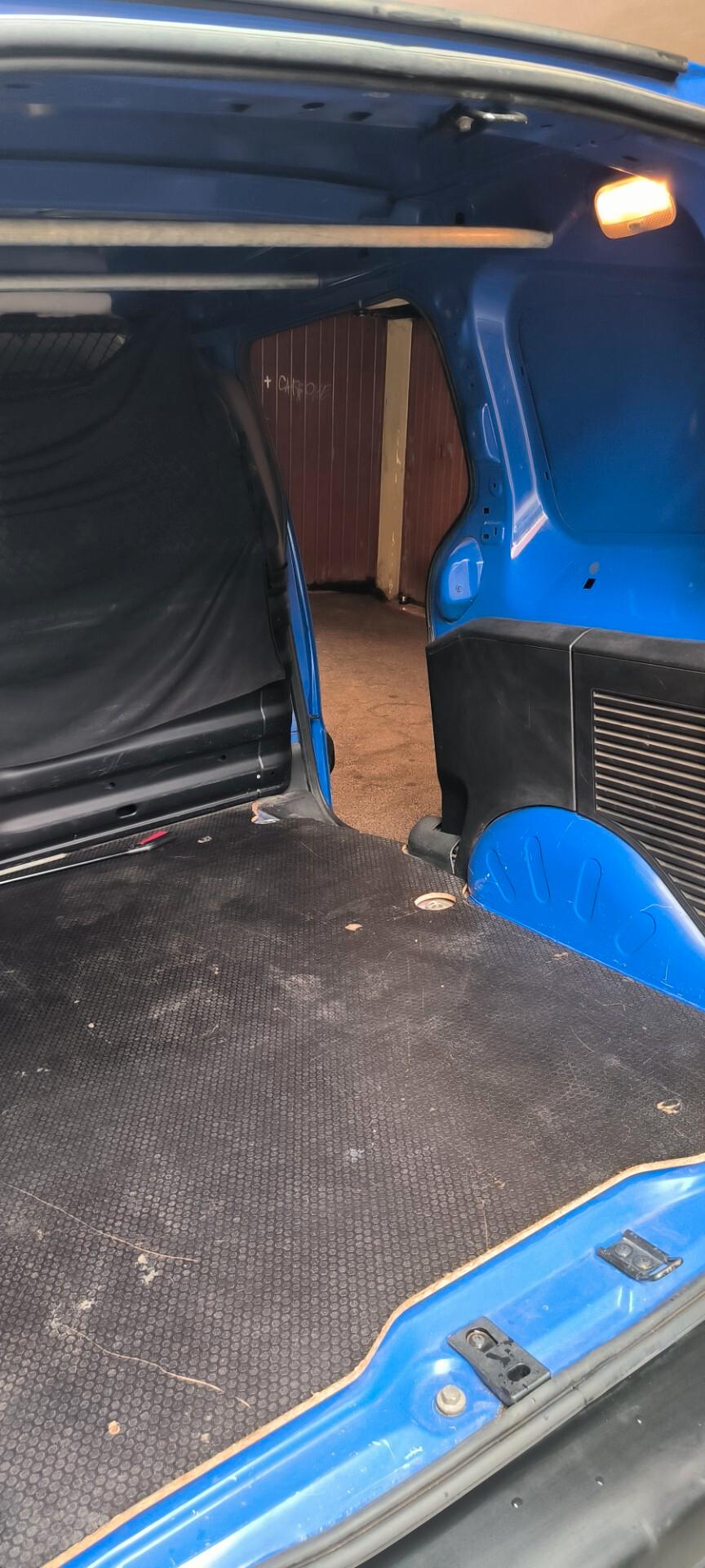 Peugeot Partner Tepee 1.6 HDi 92CV Outdoor