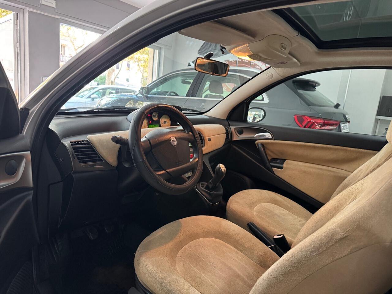 Lancia Ypsilon 1.3 Multijet 16V Argento