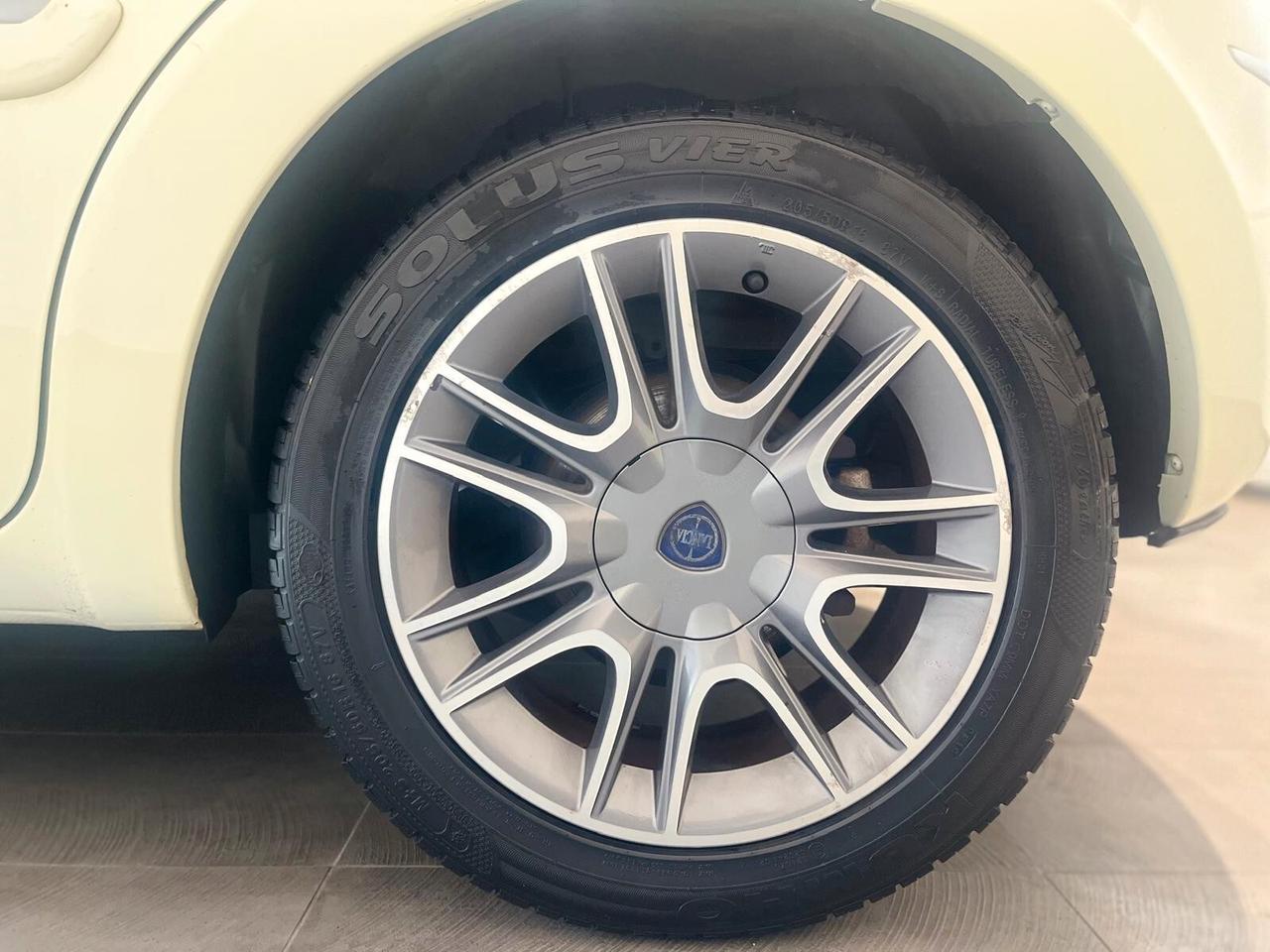 LANCIA MUSA 1.6Mjt POLTRONA FRAU