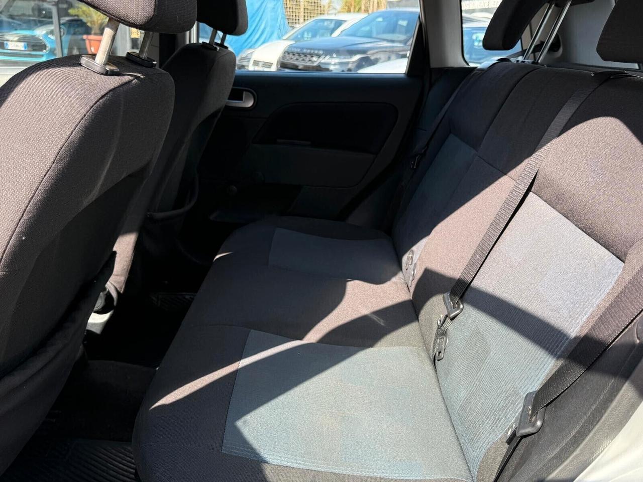 FORD FIESTA 1.4 TDCi 5p. GHIA 70CV