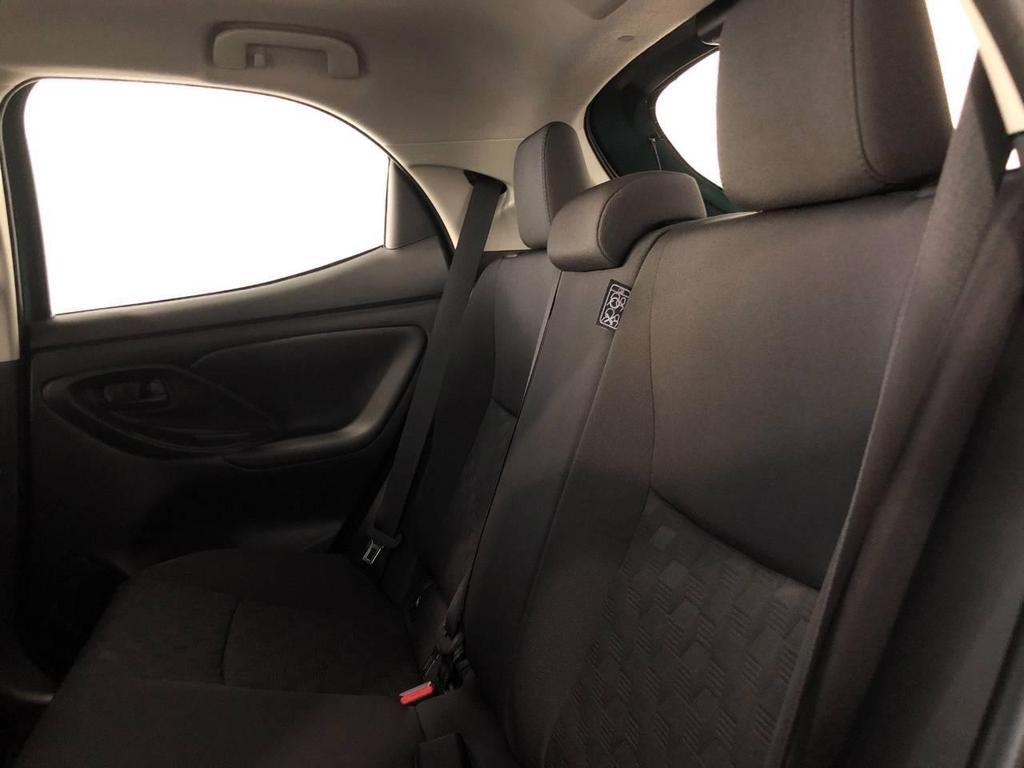 Toyota Yaris 1.5 VVT-iE Hybrid Business E-CVT