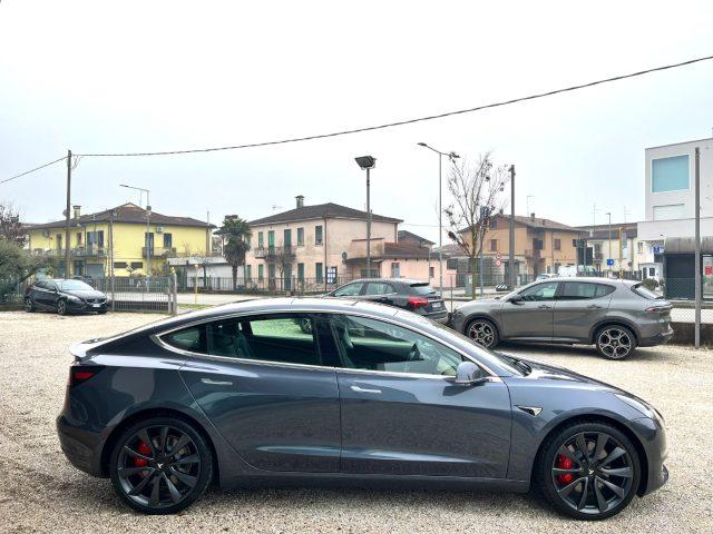 TESLA Model 3 Long Range AWD Performance