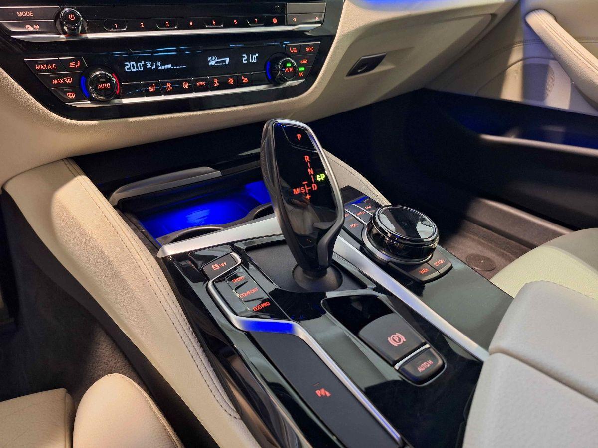 BMW 520d xDrive Msport INDIVIDUAL 48V TETTO - VIRTUAL PRO - SED.RISCALD - GAR.24MESI