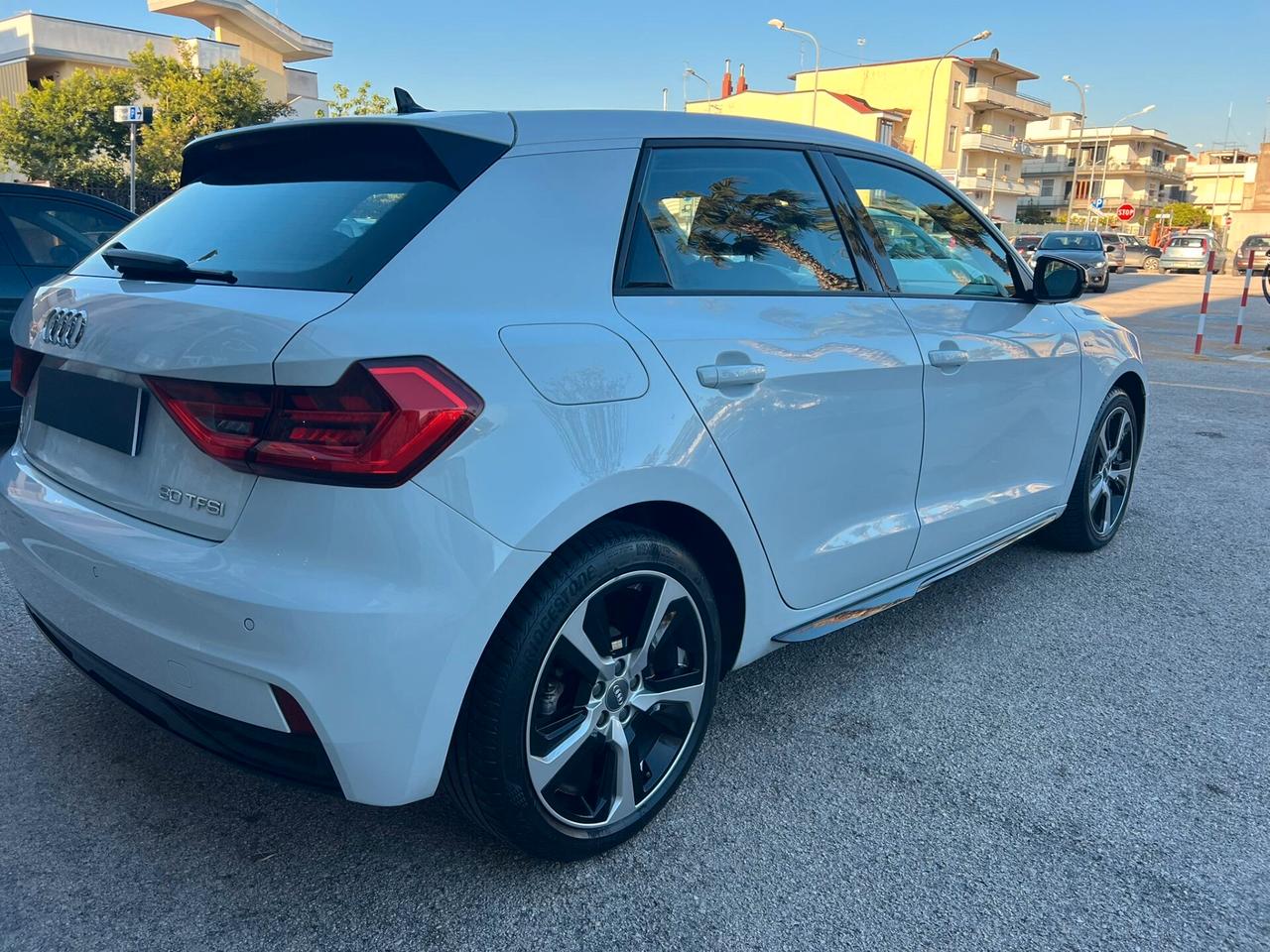 Audi A1 SPB 30 TFSI S tronic line edition
