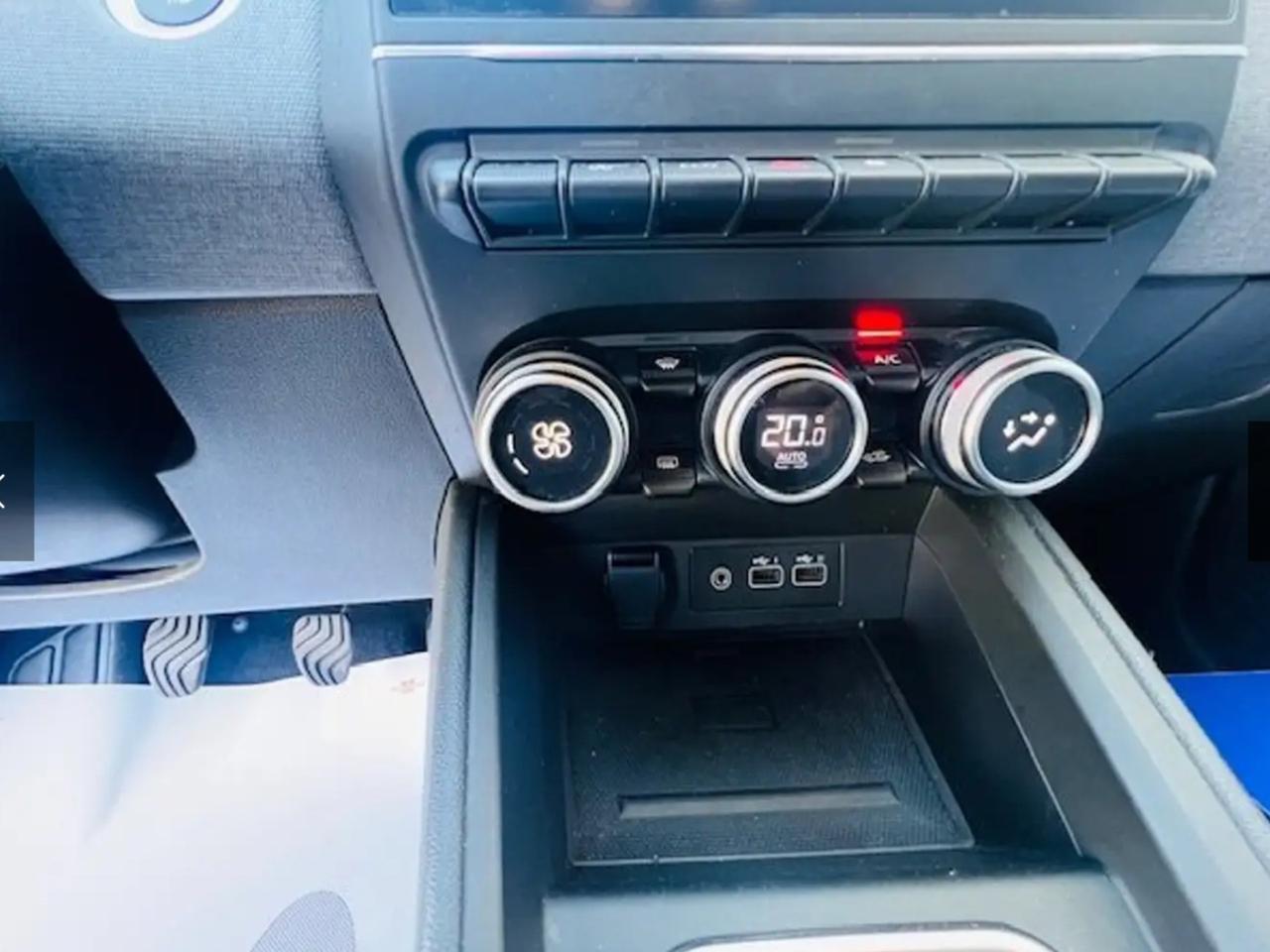 Mitsubishi Colt 1.0L turbo 90 CV Invite Perfetta
