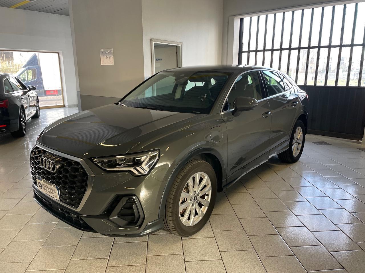 Audi Q3 SPB Sportback 45 TFSI e S tronic Business Plus