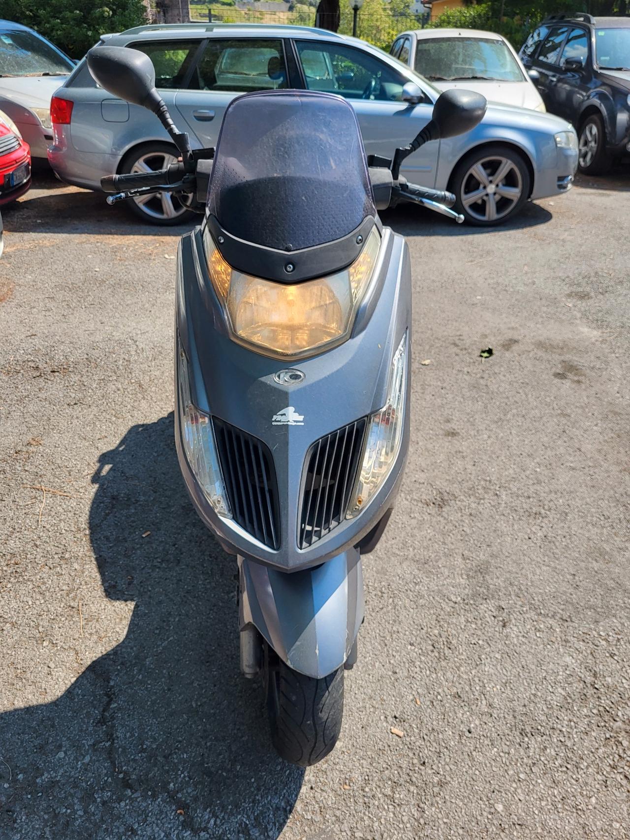 KYMCO DINK 200