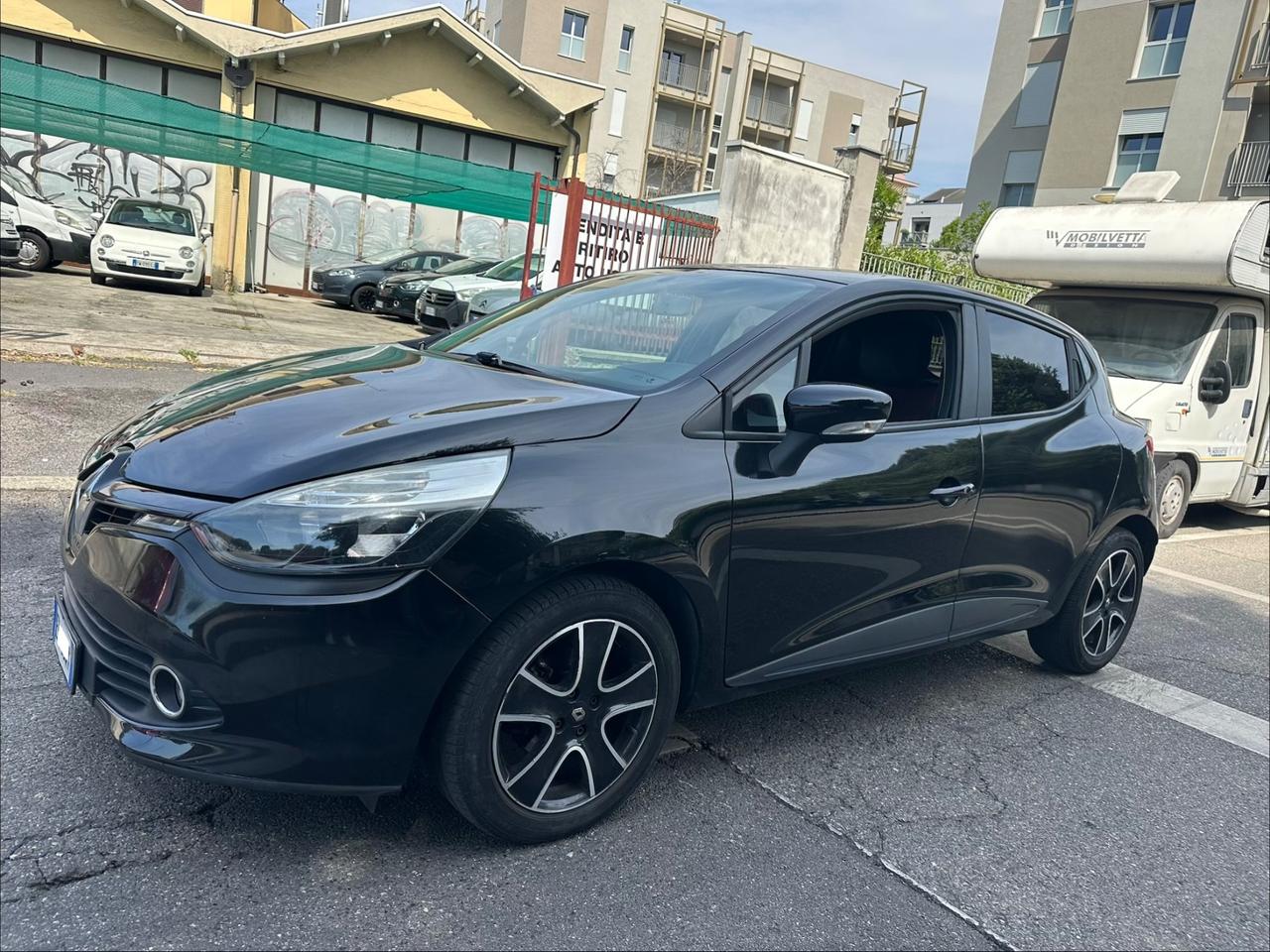 Renault Clio 1.2 75CV 5 porte Wave - ok neopatentati