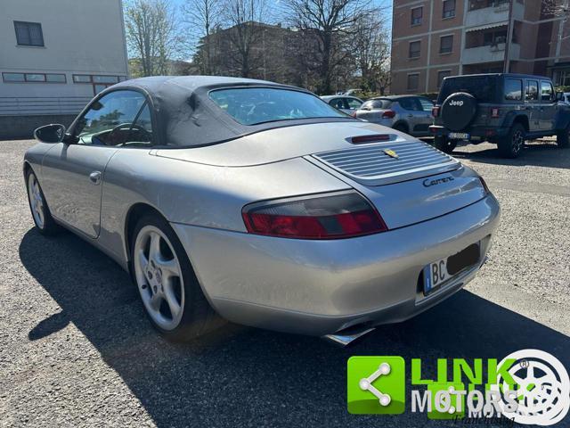 PORSCHE 996 Cabrio con Hard Top