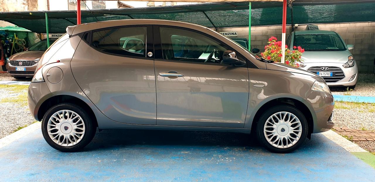 LANCIA YPSILON 1.2 BENZINA G.P.L DI CASA KM 60MILA