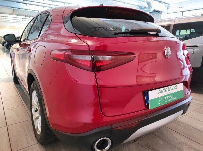 Alfa Romeo Stelvio 2.2 Turbodiesel 160 CV AT8 RWD Business