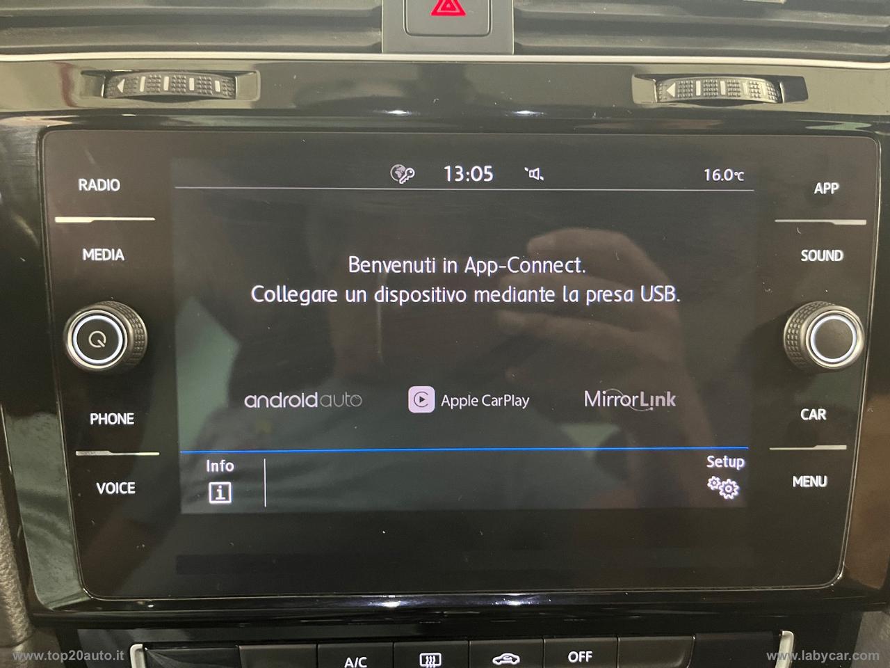 VOLKSWAGEN Golf 1.5 TSI ACT DSG Sport R-LINE BMT