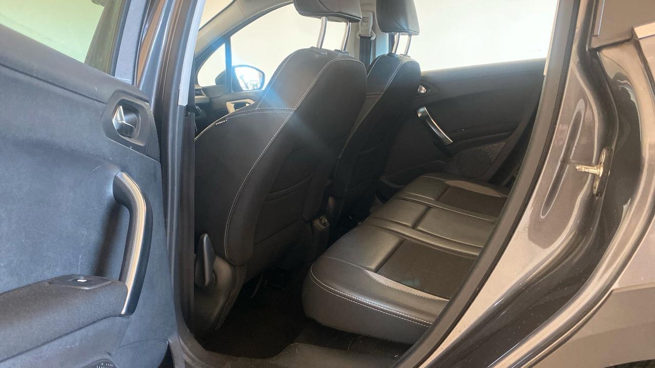 PEUGEOT 2008 1.2 BENZINA-NEOPATENTE
