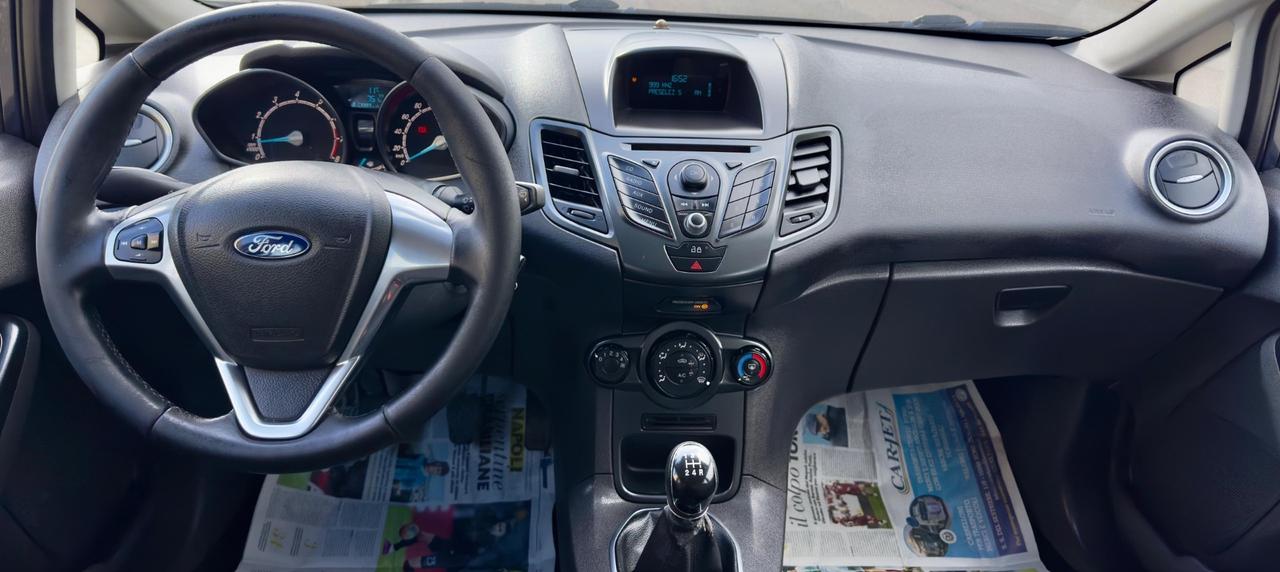 Ford Fiesta 1.2 60CV 5 porte Titanium