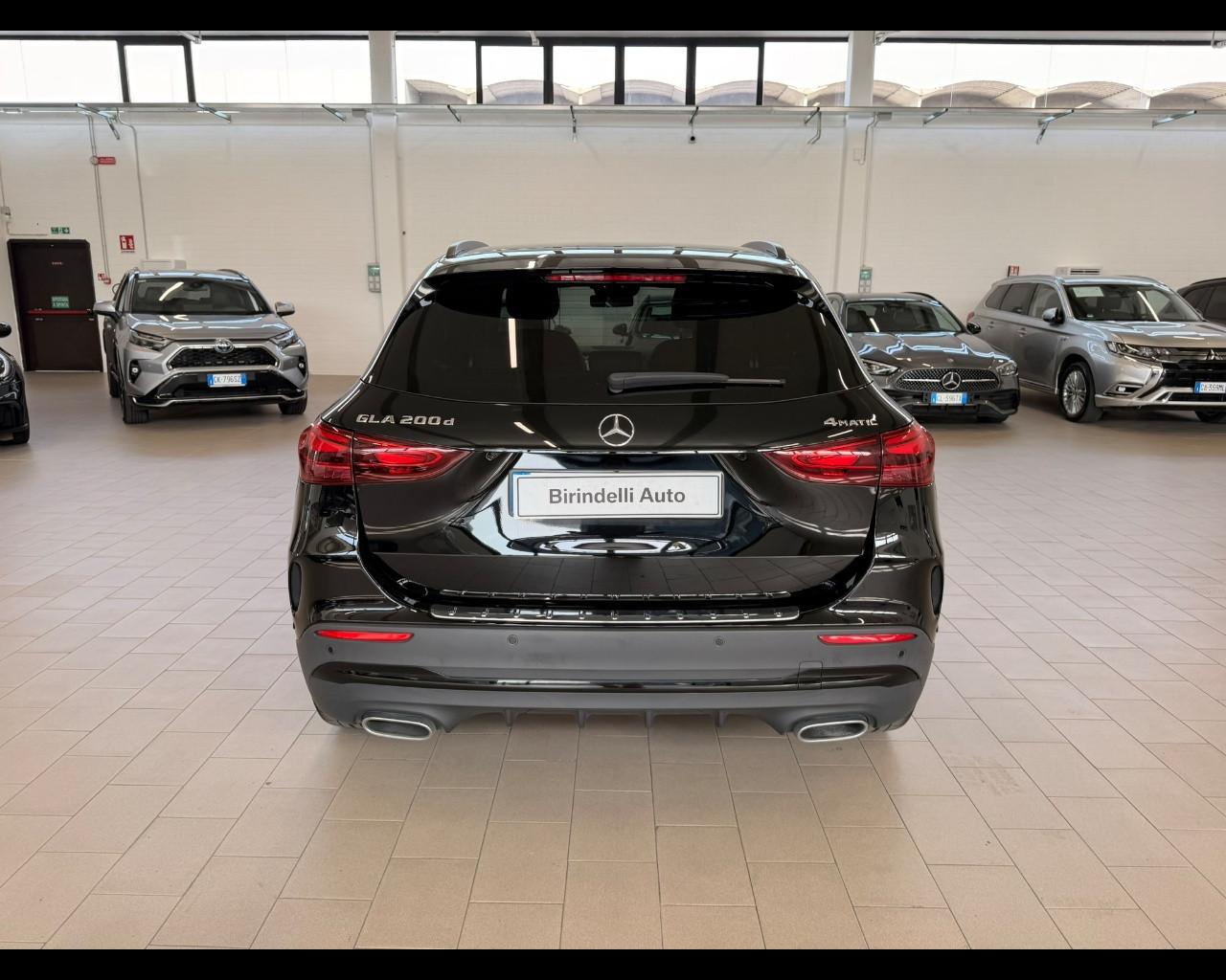 Mercedes-Benz GLA (H247) - GLA 200 d Automatic 4Matic AMG Line Premium