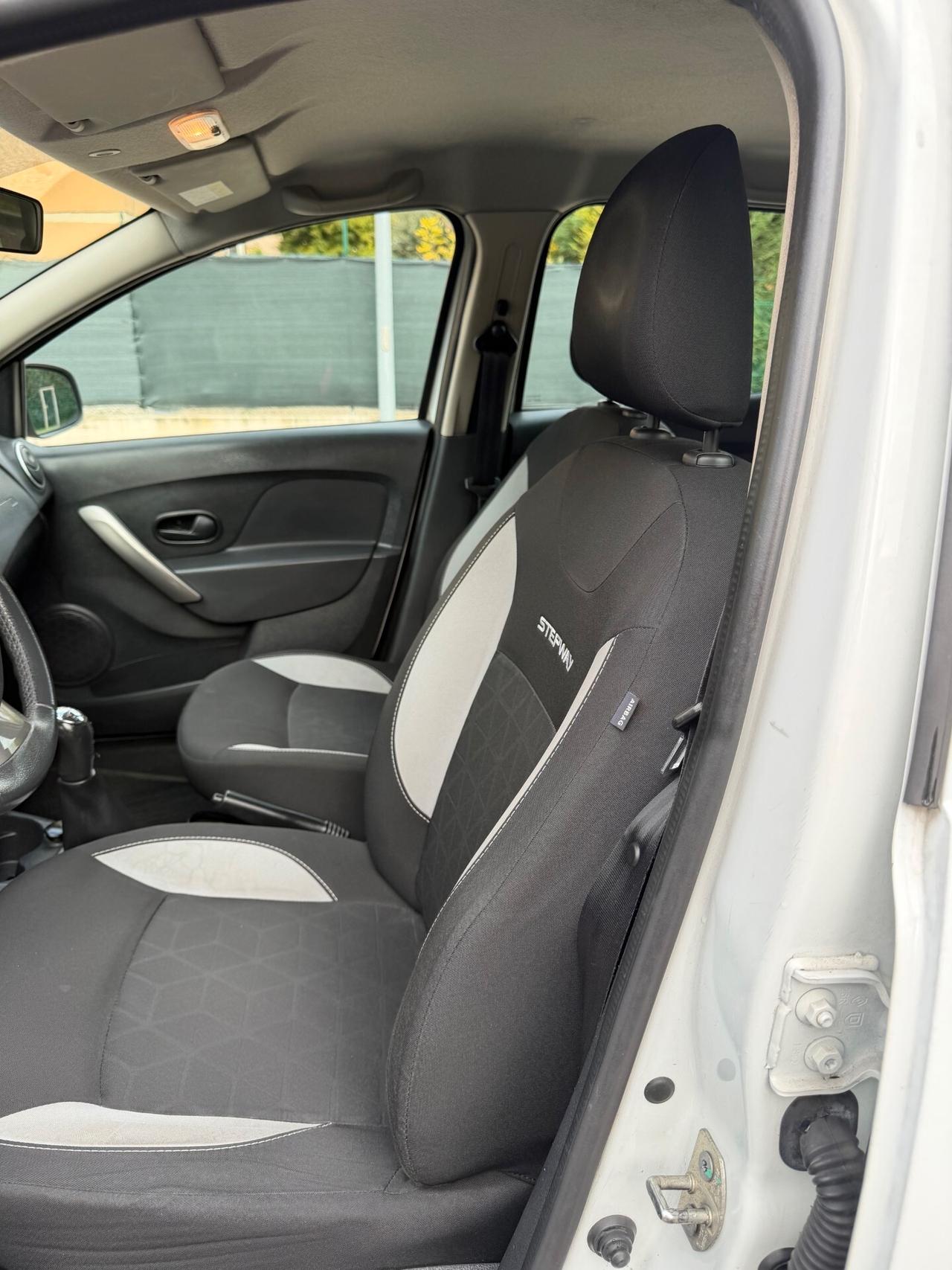 Dacia Sandero Stepway 0.9 GPL - NEOP. - 12 MESI DI GARANZIA -