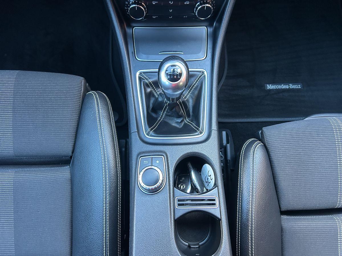 MERCEDES - Classe A - A 180 d 109CV Premium