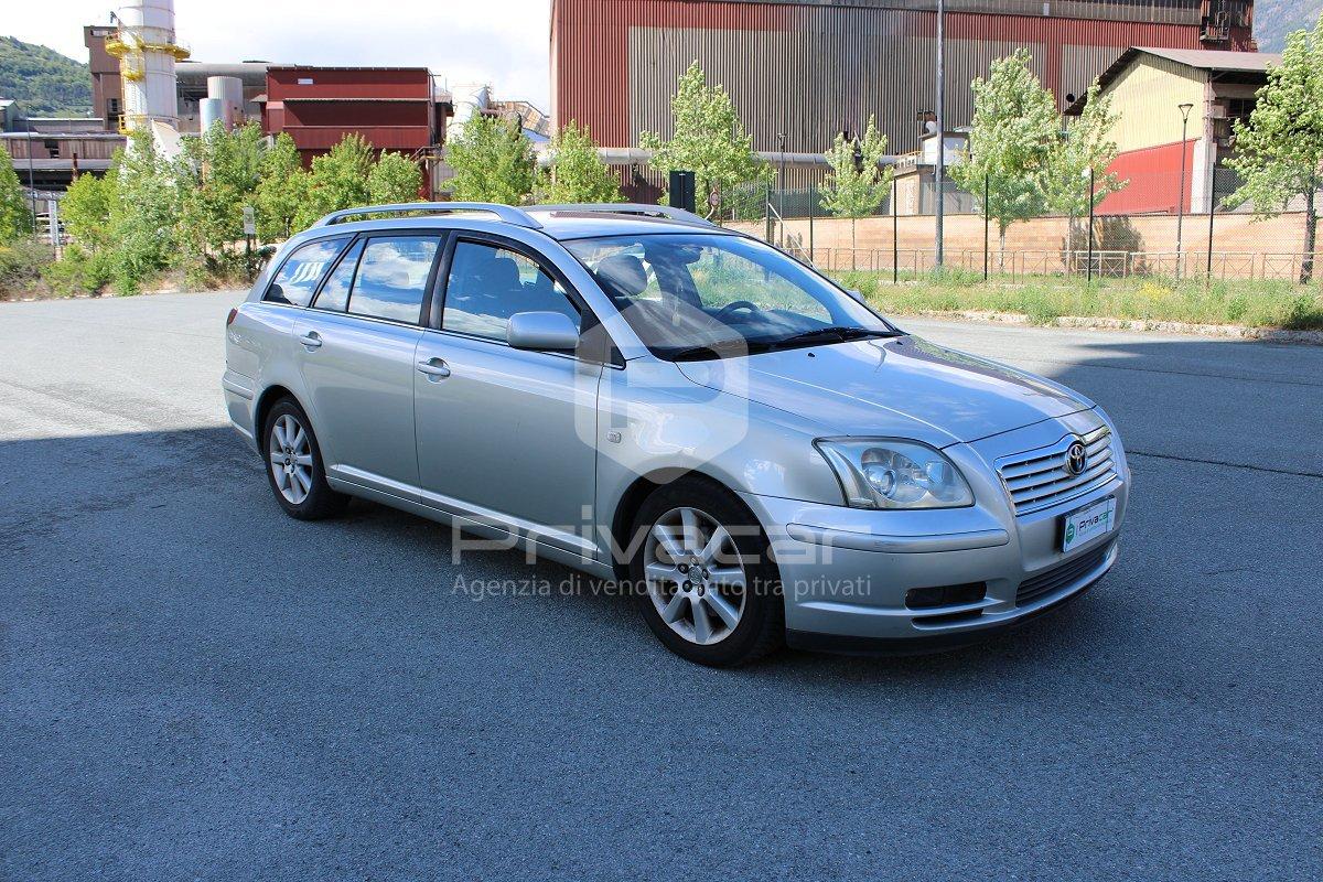 TOYOTA Avensis 2.0 D-4D 16V Station Wagon