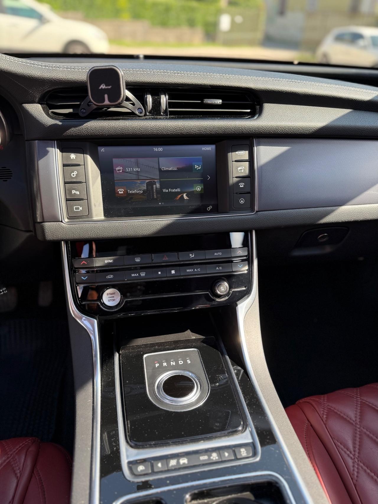 Jaguar XF 2.0 D 180 CV R-SPORT TETTO KMCERT GARANZ UNICOPR