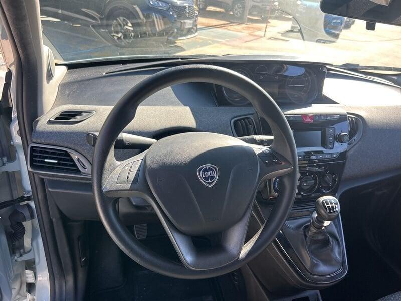 Lancia Ypsilon III 2021 1.0 firefly hybrid Silver s&s 70cv
