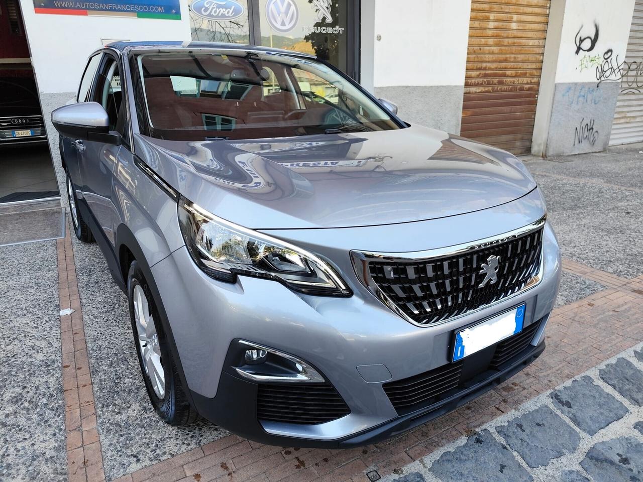 Peugeot 3008 1.5 Business 130CV - 2020