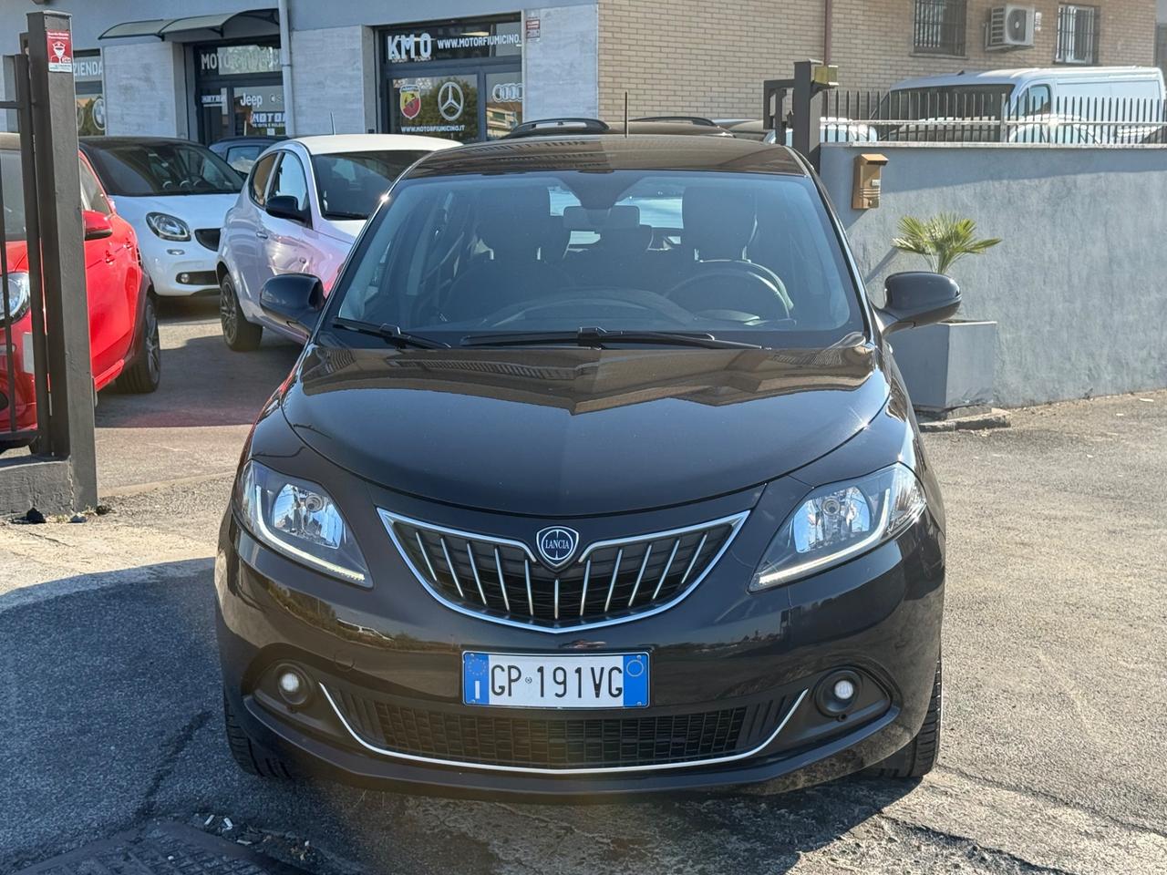 Lancia Ypsilon 1.0 FireFly Hybrid Gold Plus Nera