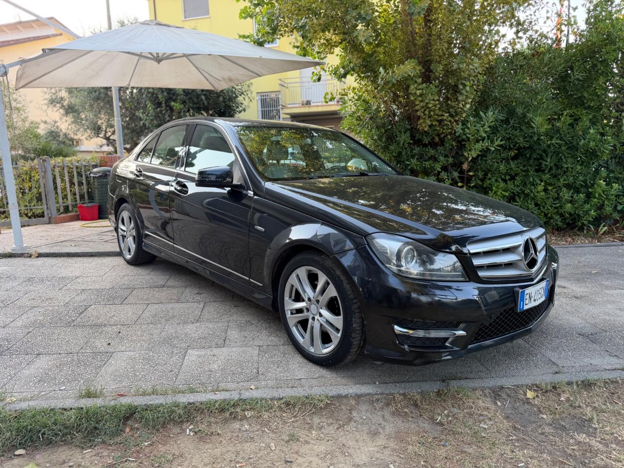 Mercedes-benz C 220 CDI BlueEFFICIENCY Avantgarde
