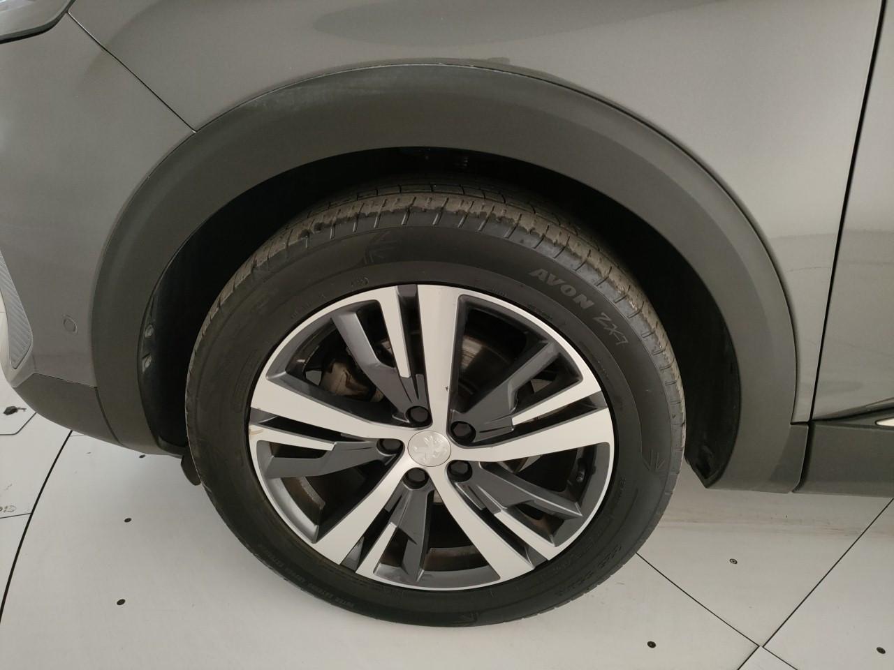 PEUGEOT 5008 1.2 puretech t Allure Pack 130cv (7 Posti)
