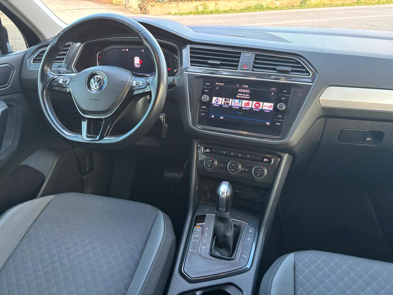 Volkswagen Tiguan 2.0 TDI SCR Style BlueMotion R LINE