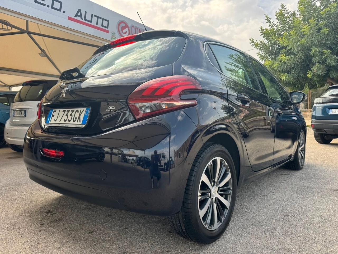 PEUGEOT 208 1600BLUEHDI 75CV EURO6B CON SOLI 73000KM