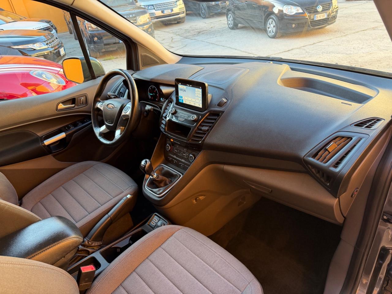 Ford Tourneo Connect 1.5 TDCi 120 CV Titanium
